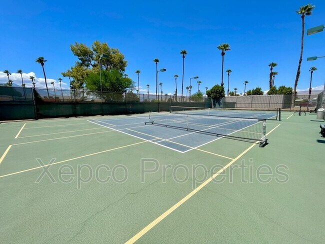 Foto del edificio - 32750 Guadalajara Dr