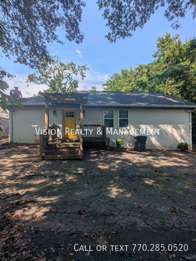 Primary Photo - 1662 Ware Ave