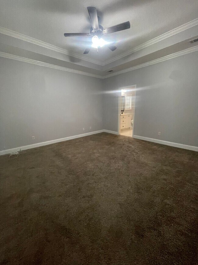 Building Photo - 24 Port Richey Way