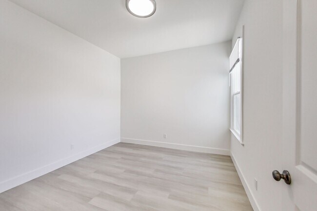 Foto del edificio - 1135-1139 Kearny St