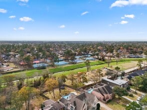 Building Photo - 16611 Brenton Oaks Dr