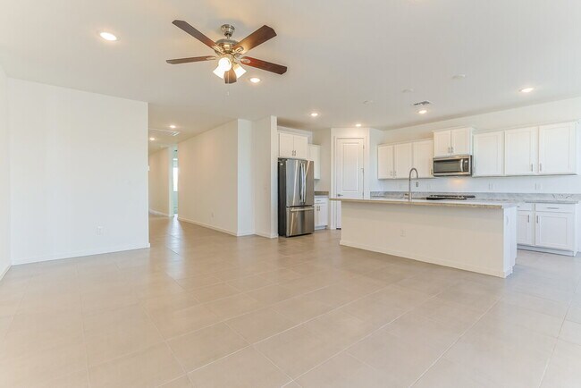 Foto del edificio - 35792 N Bloom St