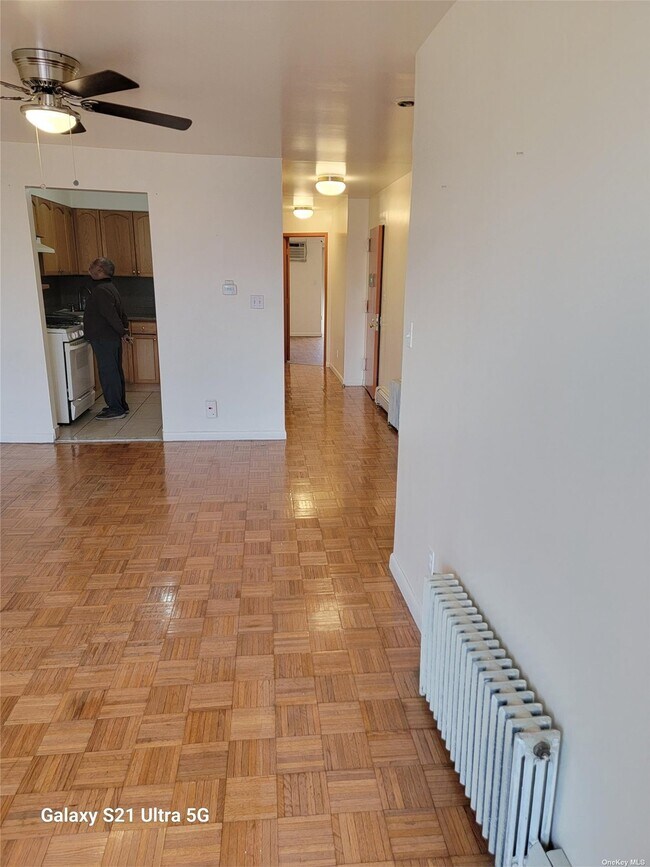 Foto del edificio - 48-82-82 37th St