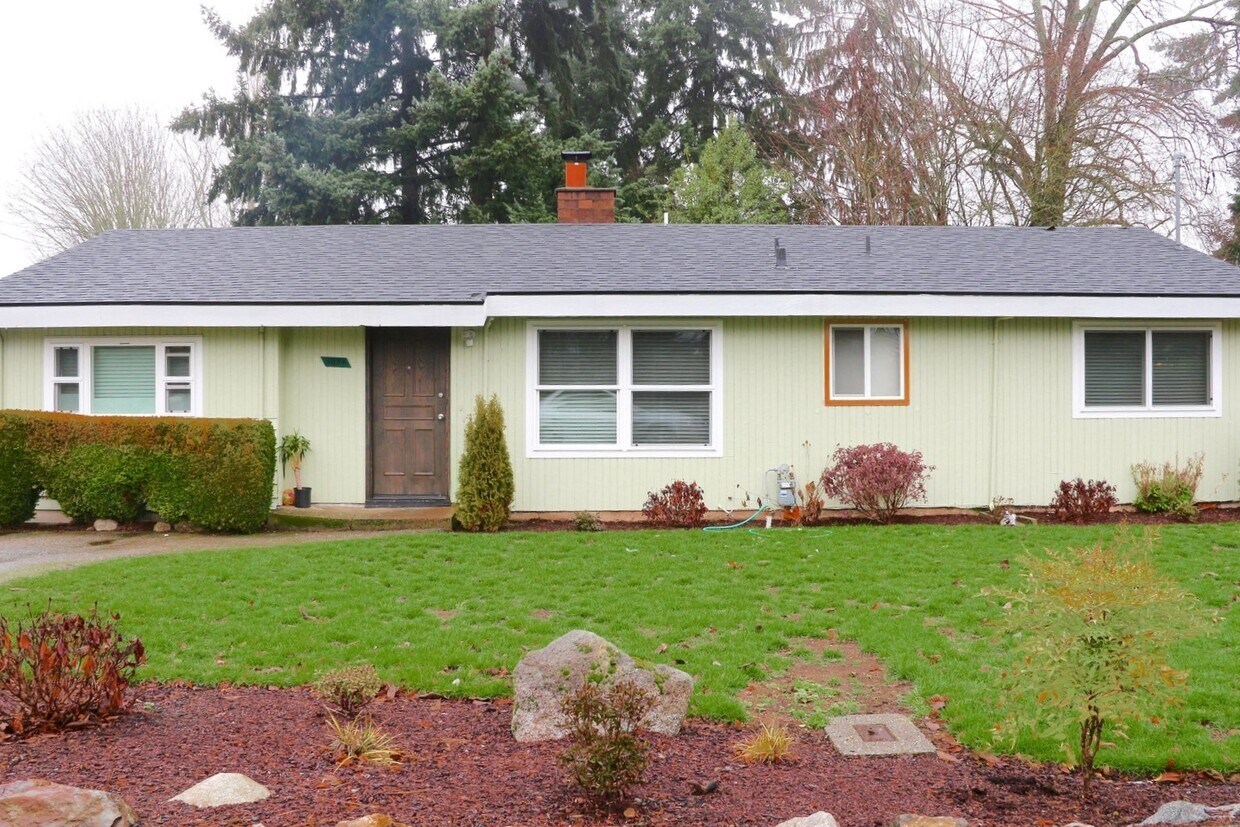 3034 S 201st St, SeaTac, WA 98198 House Rental in SeaTac, WA