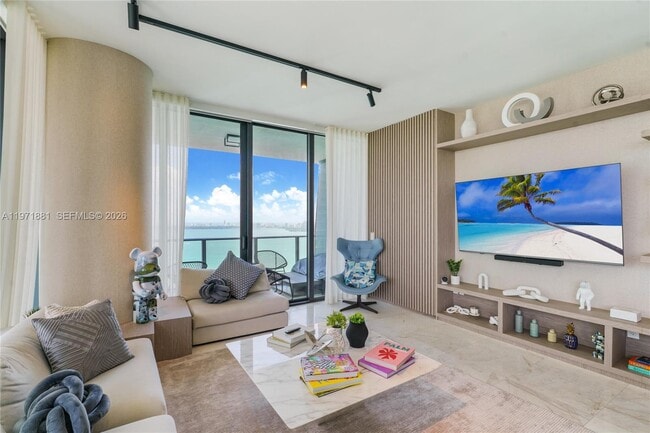 Building Photo - 480 NE 31st St