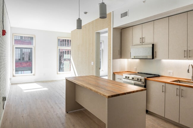 Building Photo - Acme Timber Lofts