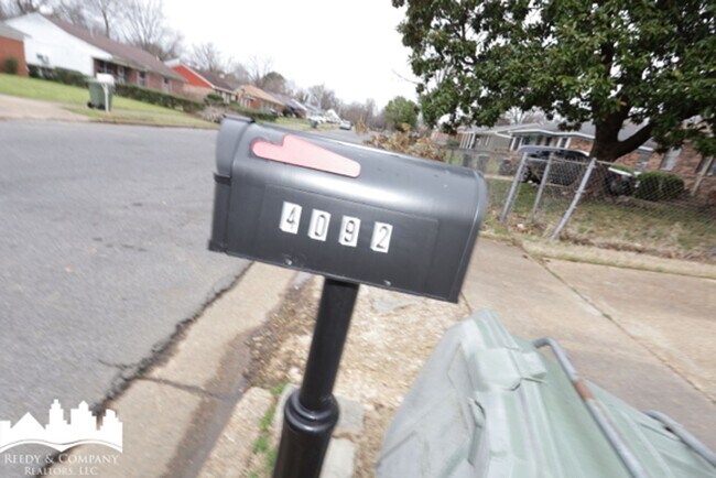 Foto del edificio - 4092 Maumee St