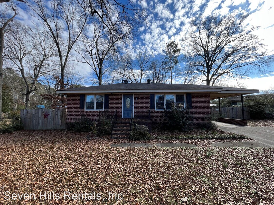 2 br, 1 bath House 103 John Ross Circle House Rental in Rome, GA