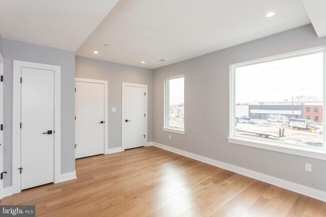 Foto del edificio - 2110 Kimball St
