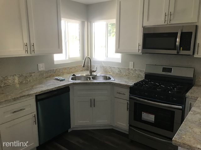 Building Photo - 2 br, 2 bath Townhome - 2248 North Gowdy S...