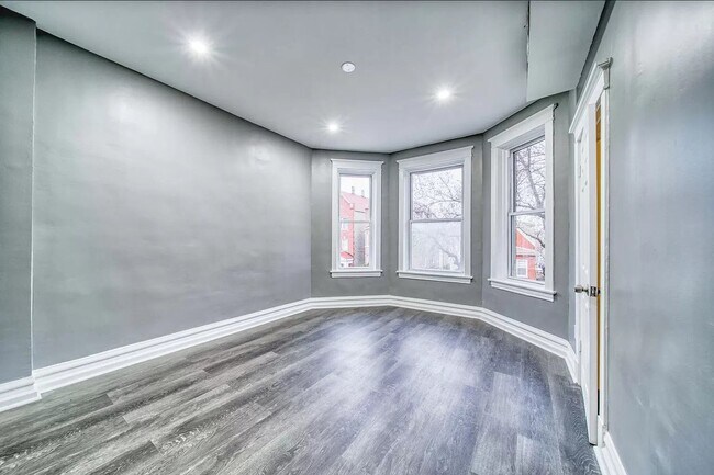 Living Room - 1st Angle - 2405 S Troy St