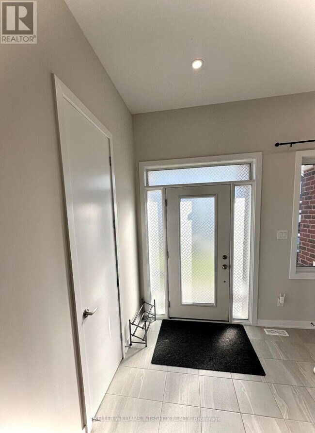 Building Photo - 313 Canadensis Ln