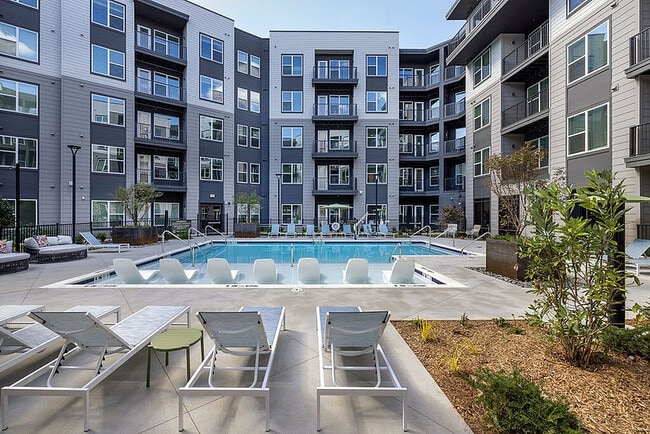 Building Photo - The Jayne