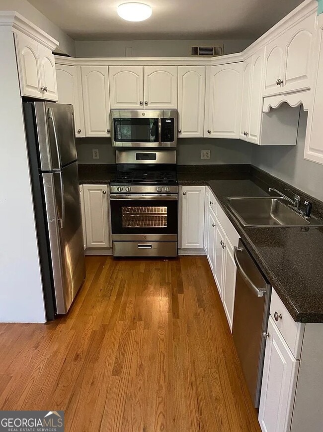 Foto del edificio - 1280 Stillwood Dr NE