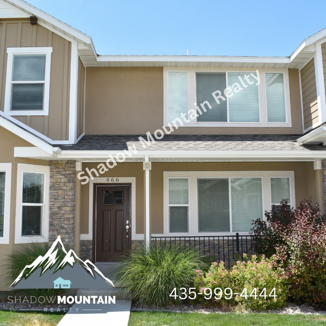 Building Photo - 466 E 2170 N