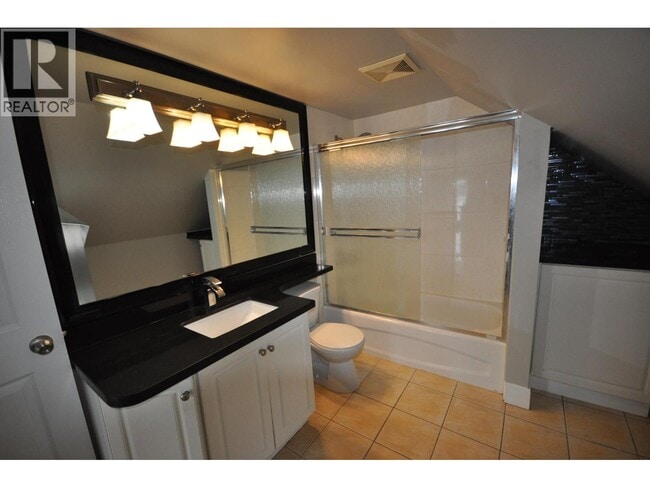 Building Photo - 7505 Kingsway