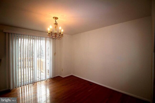 Building Photo - 10500 Prairie Landing Terrace