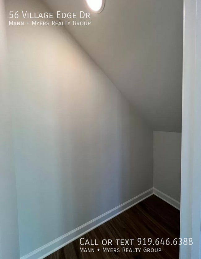 Foto del edificio - 56 Village Edge Dr