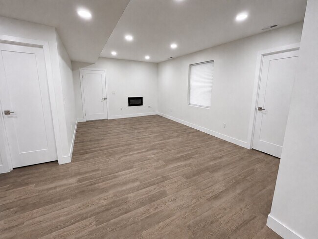 Foto del edificio - 3625 E Bluebell Dr