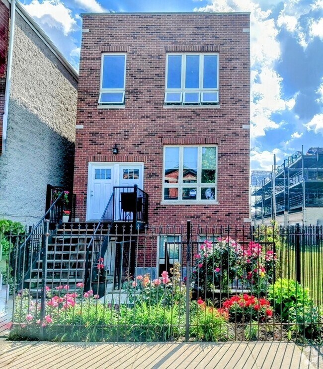 Building Photo - 517 S Campbell Ave
