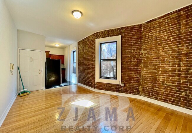 Building Photo - 40 Cumberland St
