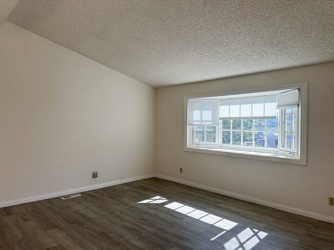 Building Photo - 5750 Westfield