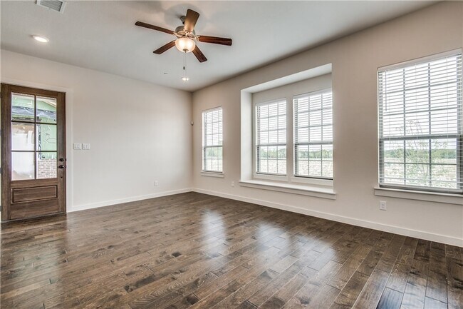 Foto del edificio - 7263 Switchgrass Rd