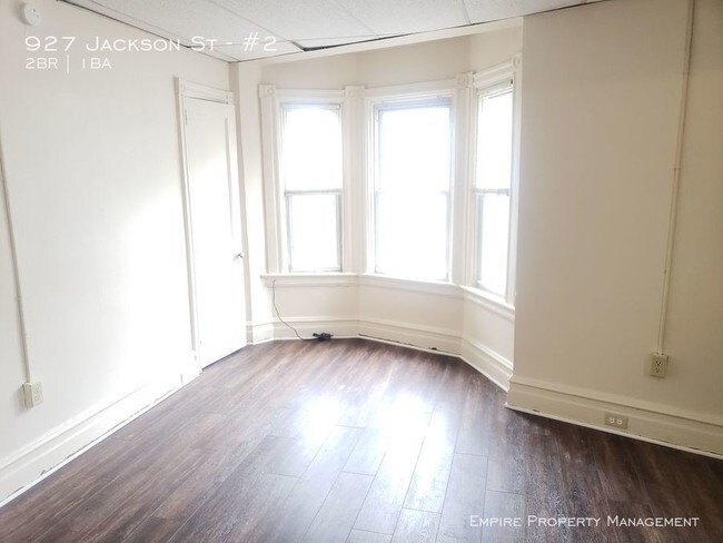 Building Photo - 2 Bedroom 1 Bath in Allentown