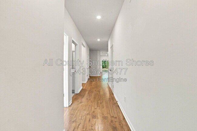 Foto del edificio - 3414 Bells Lk Cir