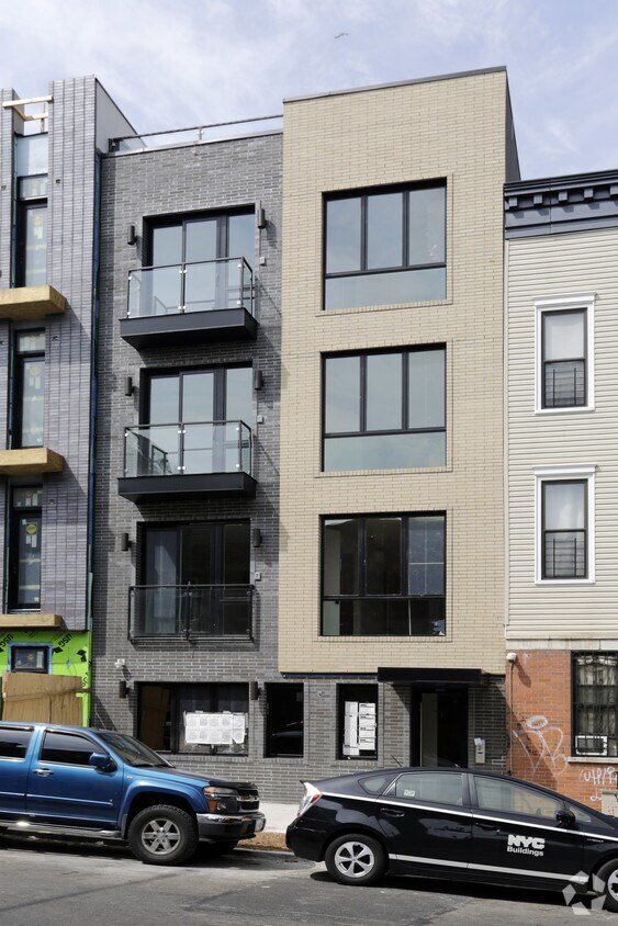 Building Photo - 83 Starr St