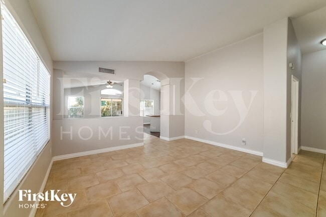 Building Photo - 4367 E Campo Bello Dr