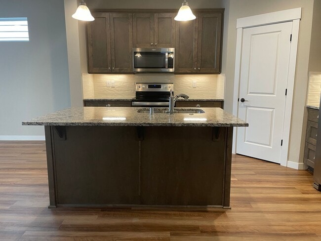 Building Photo - NEWLY BUILT 3 BED/2 BATH HOME IN RIDGEFIEL...