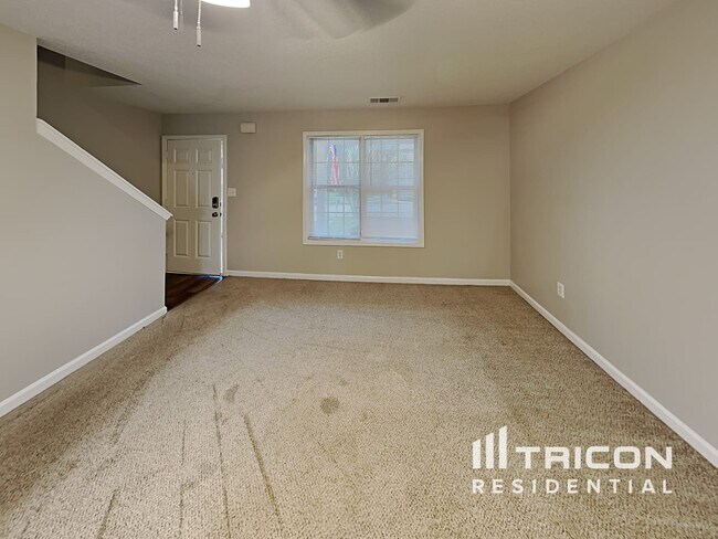 Foto del edificio - 6899 Mahonia Pl