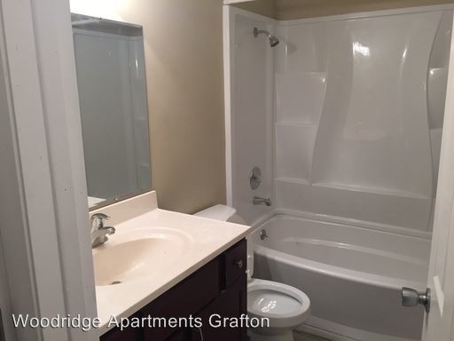 Building Photo - 1113 Woodridge Dr