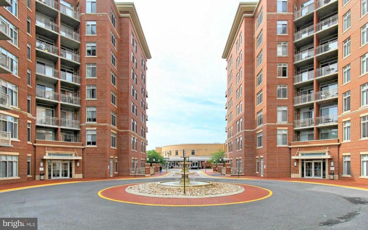 4480 Market Commons Dr Unit 606, Fairfax, VA 22033 Condo for Rent in