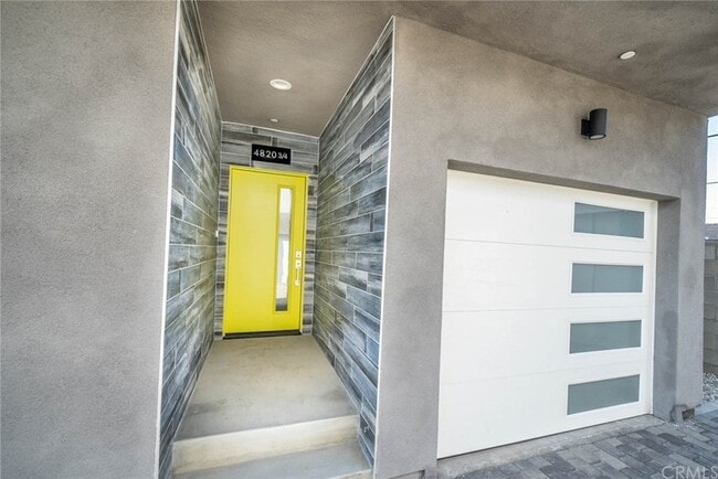 Building Photo - 4820 St Charles Pl