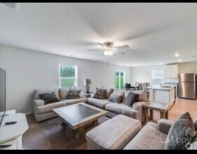 Building Photo - 600 Lamorak Pl