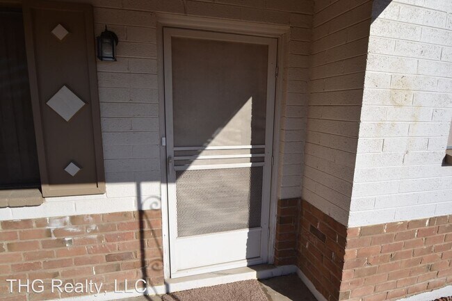 Building Photo - 3 br, 2 bath House - 3114 W. Cactus Rd.