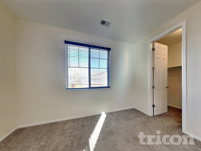 Foto del edificio - 4363 E 96th Way