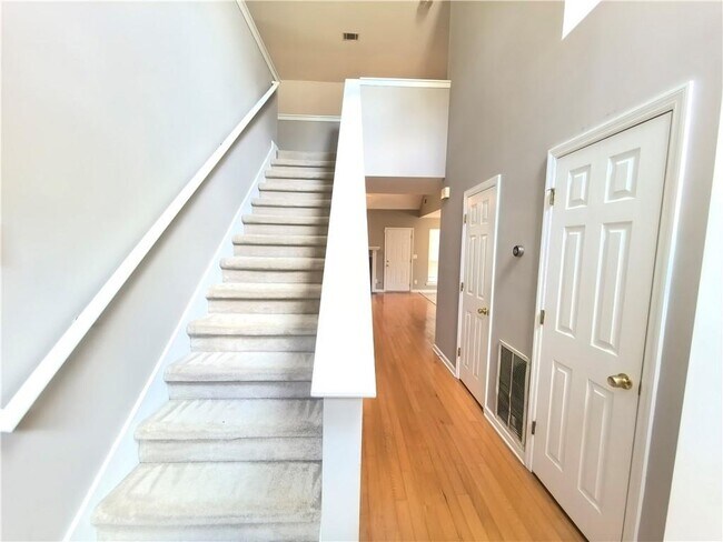 Foto del edificio - 873 Ashwood Walk