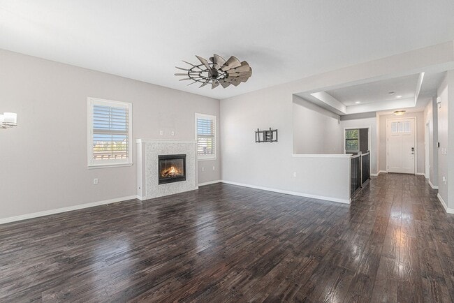 Building Photo - 3 bed/3 bath Amazing House close to Stanle...