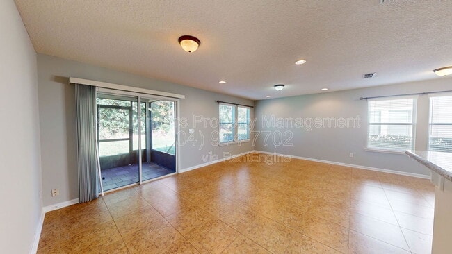 Building Photo - 464 Walnut Dr