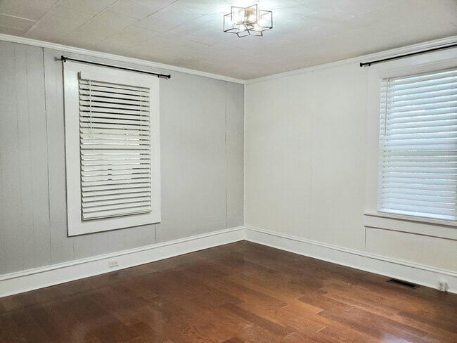 General Purpose Room - 812 Parkwood Ave