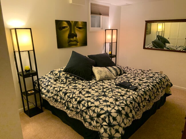 Photo - 10400 Farnham Dr House