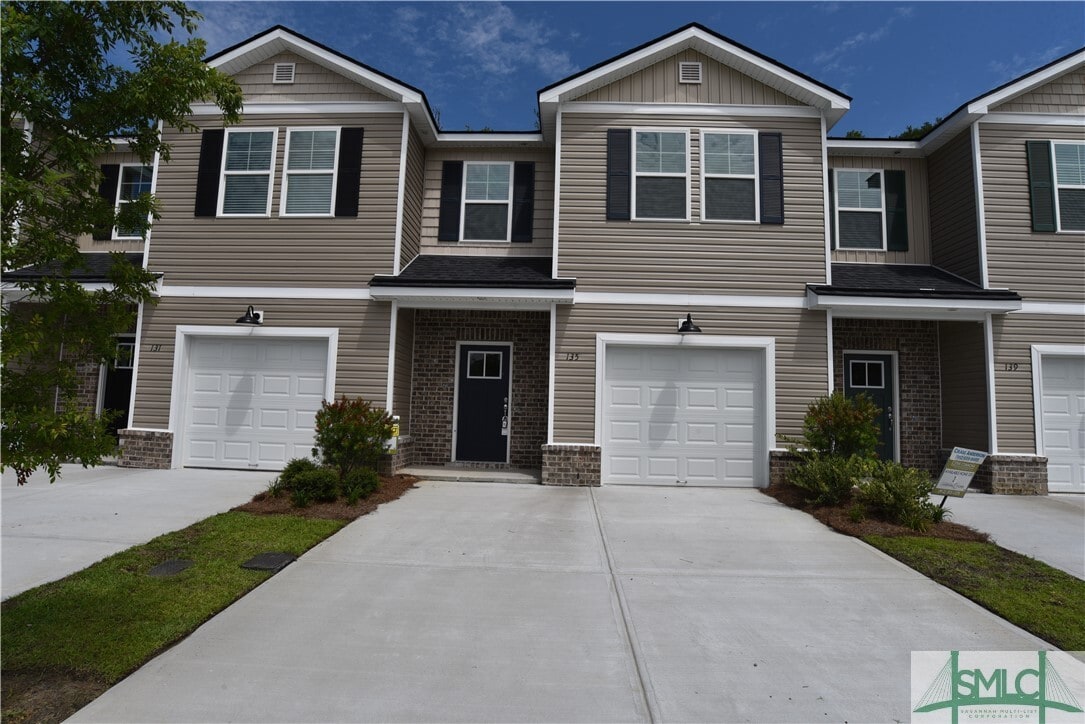 123 Ainsdale Dr, Richmond Hill, GA 31324 Townhome Rentals in Richmond
