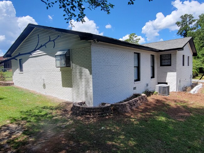 Foto del edificio - 3579 Kingsview Dr
