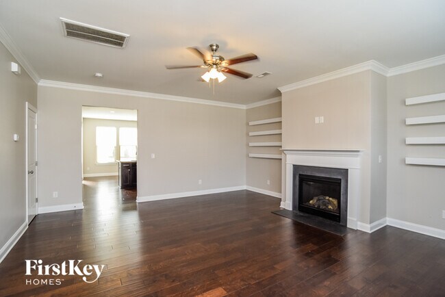 Building Photo - 6305 Kennard Dr
