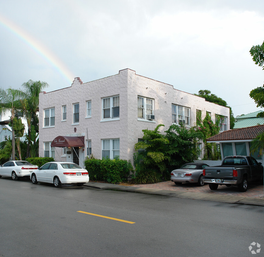 Primary Photo - Colee Hammock Apartments