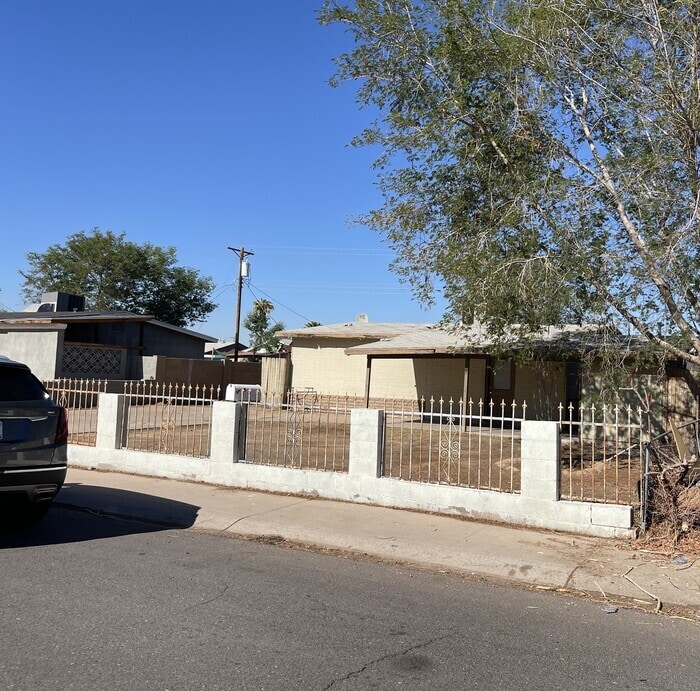 7732 W Weldon Ave, Phoenix, AZ 85033 House Rental in Phoenix, AZ
