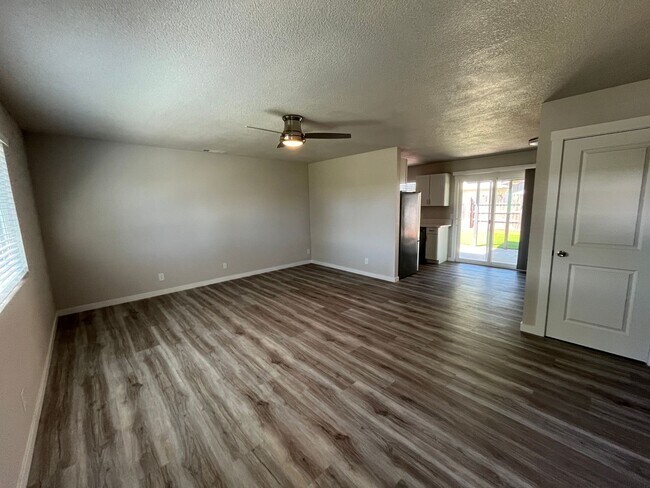 Foto del edificio - Remodeled cozy home in North Redding!